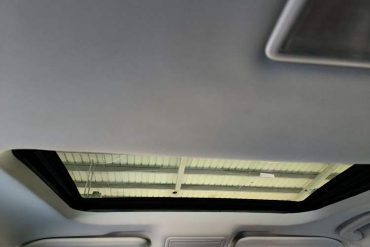 Used Ford Mondeo 2023 EcoBoost 245 Luxury Model Headliner