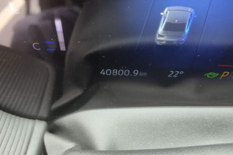 Used Ford Mondeo 2023 EcoBoost 180 Comfort Model Odometer Close Up
