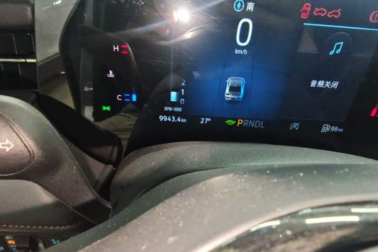 Used Ford Mondeo 2023 EcoBoost 180 Comfort Model Odometer Close Up