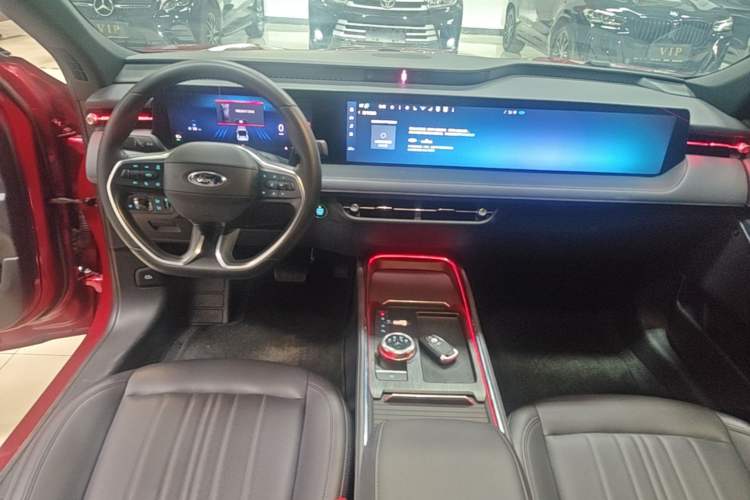 Used Ford Mondeo 2023 EcoBoost 245 Ultimate Model Center Console