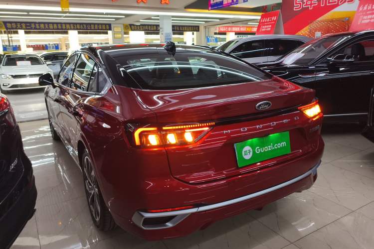 Used Ford Mondeo 2023 EcoBoost 245 Ultimate Model Exterior 3