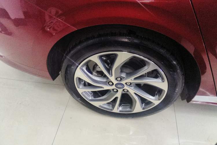 Used Ford Mondeo 2023 EcoBoost 245 Ultimate Model Exterior 5
