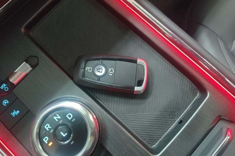 Used Ford Mondeo 2023 EcoBoost 245 Ultimate Model Interior 1