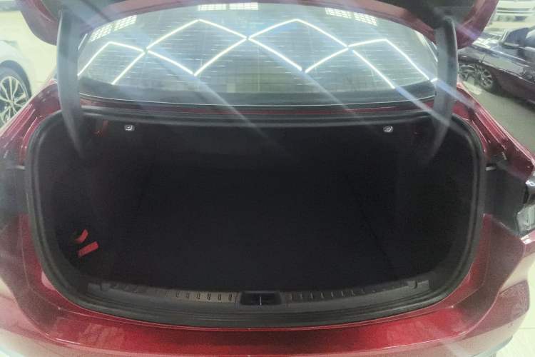 Used Ford Mondeo 2023 EcoBoost 245 Ultimate Model Trunk