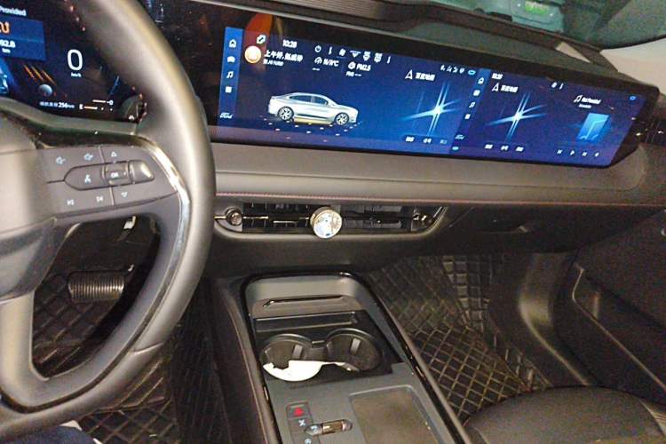 Used Ford Mondeo 2023 EcoBoost 180 Luxury Model Audio And AC Panel