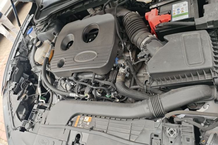 Used Ford Mondeo 2023 EcoBoost 180 Luxury Model Engine Bay