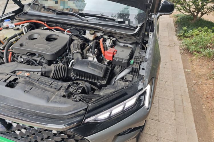 Used Ford Mondeo 2023 1.5T E-Hybrid ST-Line Engine Bay Left