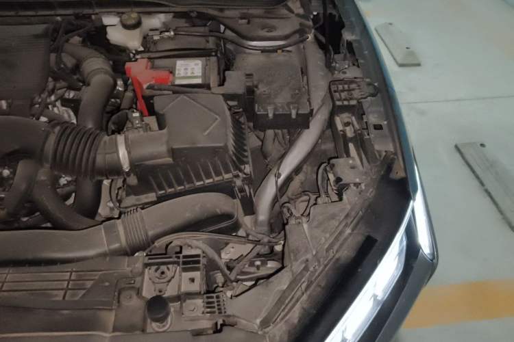 Used Ford Mondeo 2023 EcoBoost 245 Luxury Model Engine Bay Left
