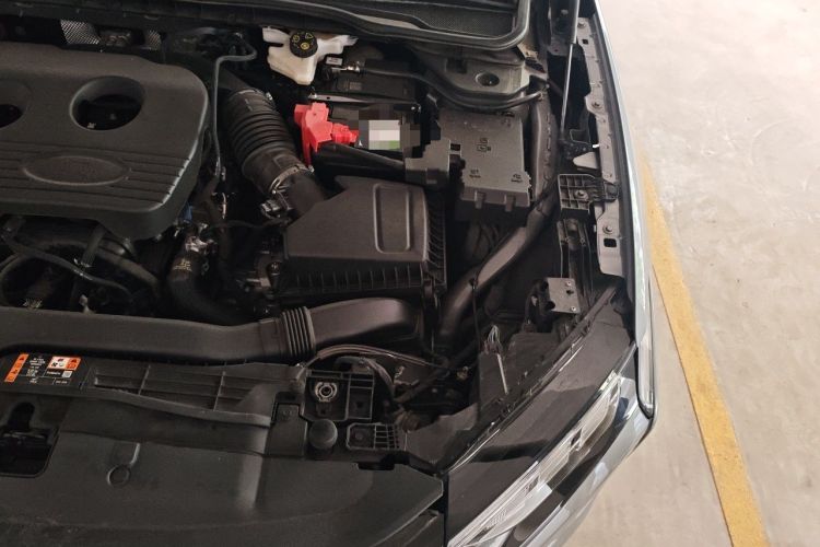 Used Ford Mondeo 2023 EcoBoost 180 Luxury Model Engine Bay Left