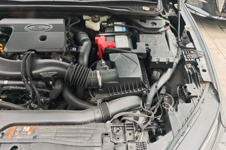 Used Ford Mondeo 2023 EcoBoost 245 Luxury Model Engine Bay Left