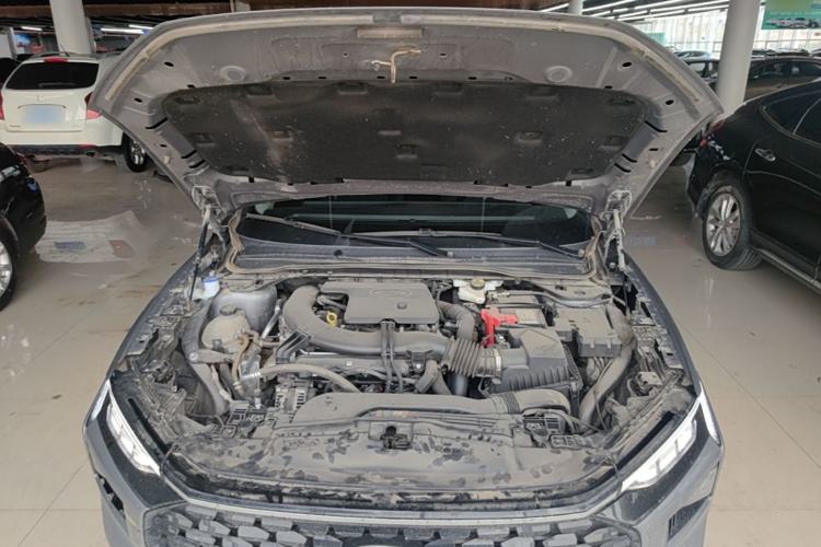 Used Ford Mondeo 2023 EcoBoost 245 Luxury Model Engine Bay