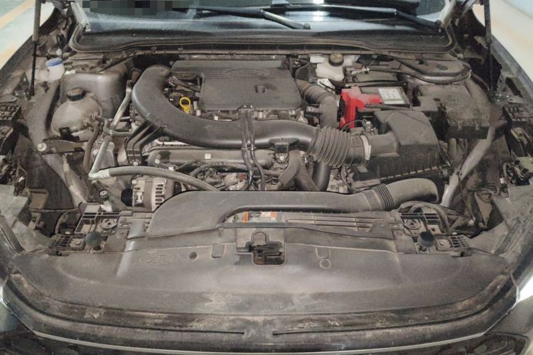 Used Ford Mondeo 2023 EcoBoost 245 Luxury Model Engine Bay