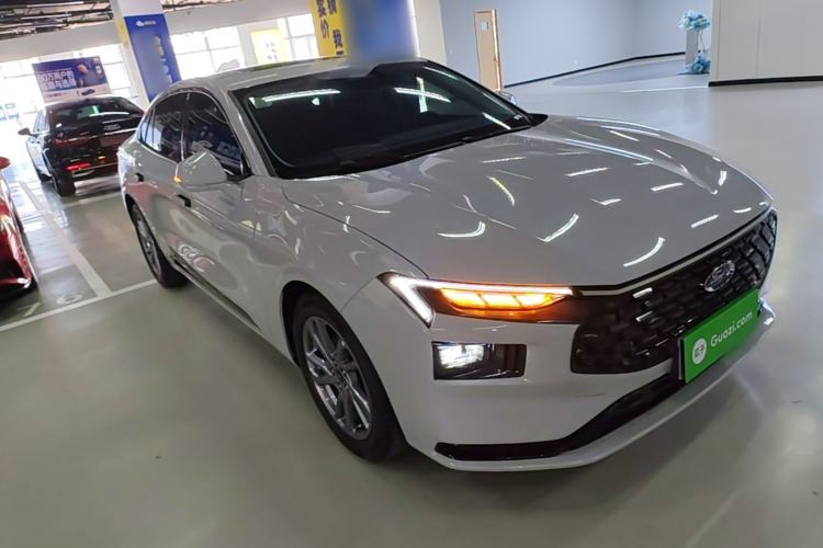 Used Ford Mondeo 2023 EcoBoost 180 Luxury Model Exterior 1