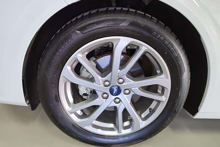 Used Ford Mondeo 2023 EcoBoost 180 Luxury Model Exterior 4