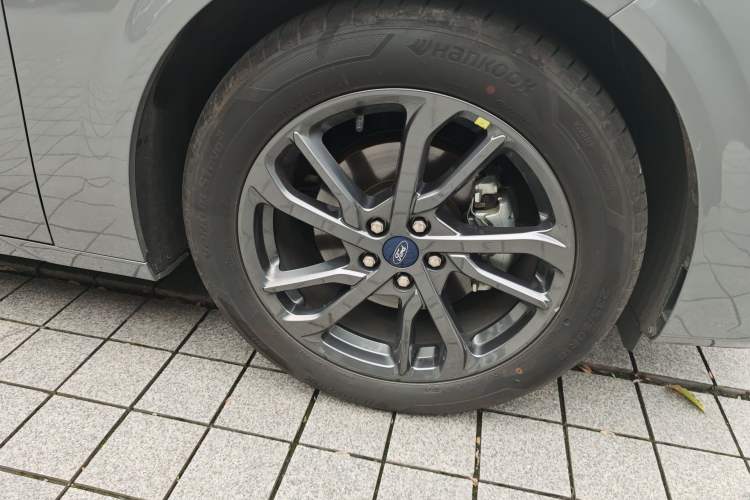Used Ford Mondeo 2023 EcoBoost 245 Luxury Model Exterior 7