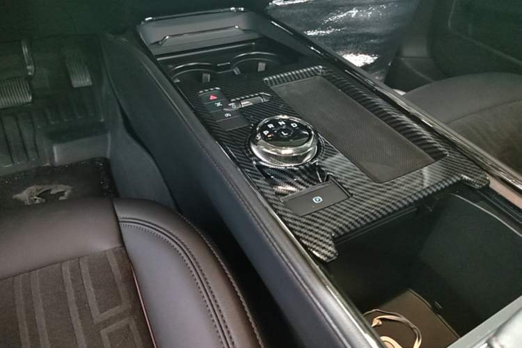 Used Ford Mondeo 2023 EcoBoost 245 Luxury Model Gear Lever