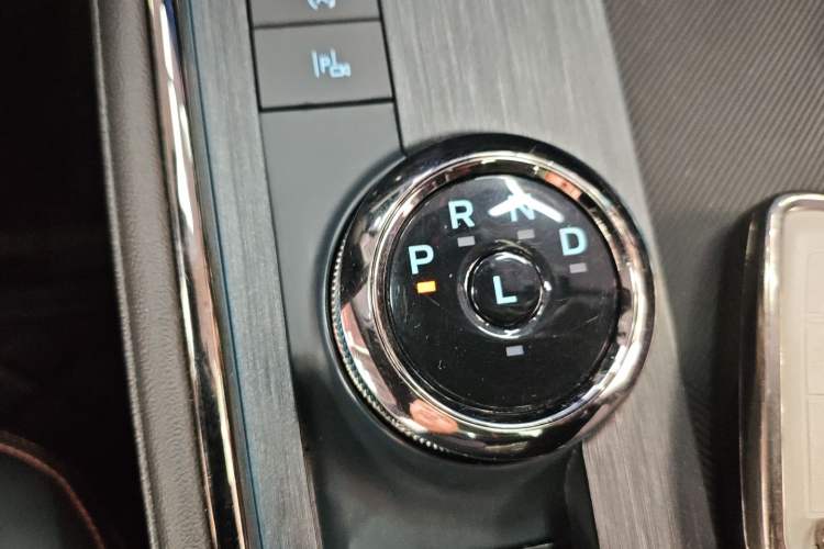 Used Ford Mondeo 2023 EcoBoost 245 Ultimate Model Gear Lever