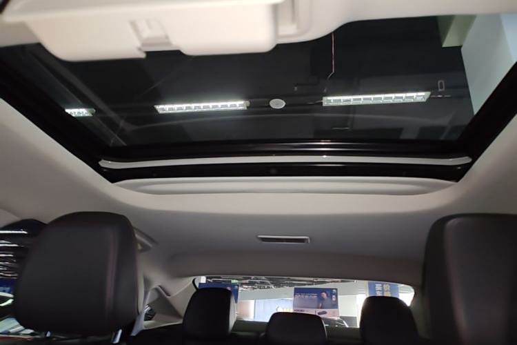 Used Ford Mondeo 2023 EcoBoost 180 Luxury Model Headliner