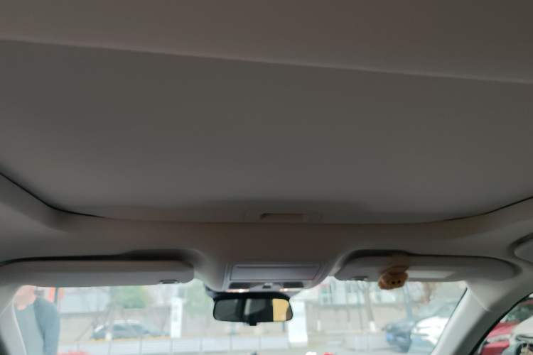 Used Ford Mondeo 2023 EcoBoost 245 Luxury Model Headliner