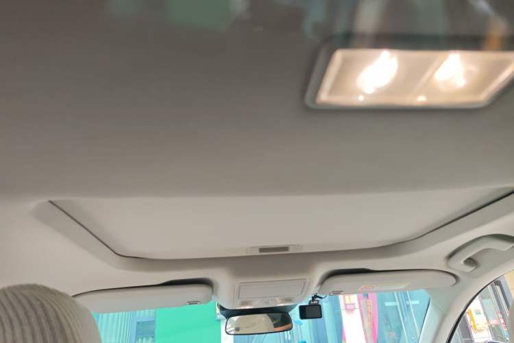 Used Ford Mondeo 2023 EcoBoost 245 Luxury Model Headliner
