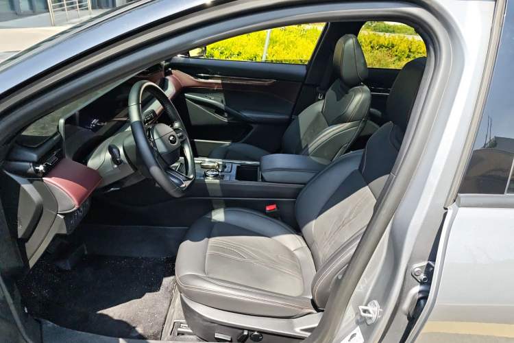 Used Ford Mondeo 2023 EcoBoost 245 Ultimate Model Left Front Seat