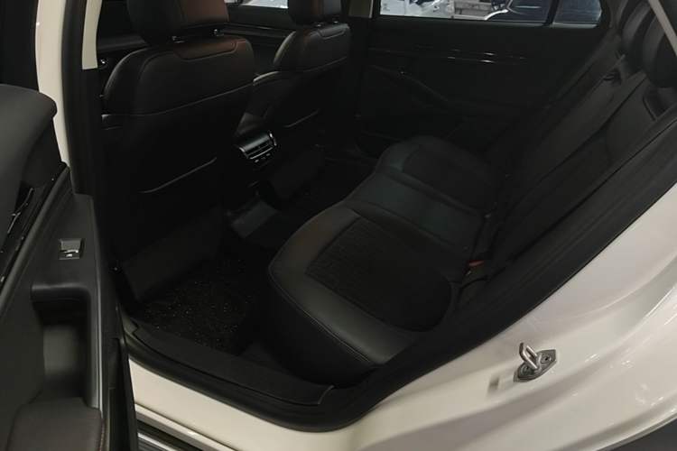 Used Ford Mondeo 2023 EcoBoost 245 Luxury Model Left Rear Seat