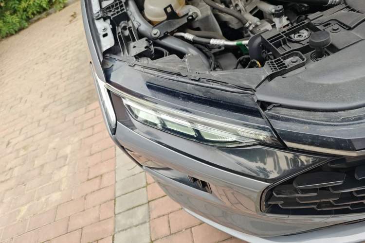 Used Ford Mondeo 2023 EcoBoost 180 Luxury Model Right Front Headlight