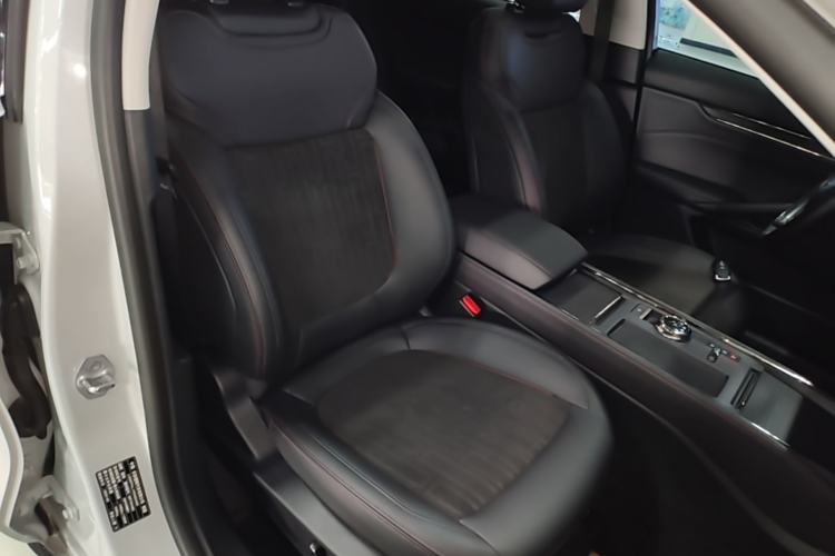 Used Ford Mondeo 2023 EcoBoost 180 Luxury Model Right Front Seat