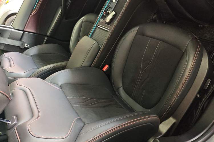 Used Ford Mondeo 2023 EcoBoost 245 Ultimate Model Right Front Seat