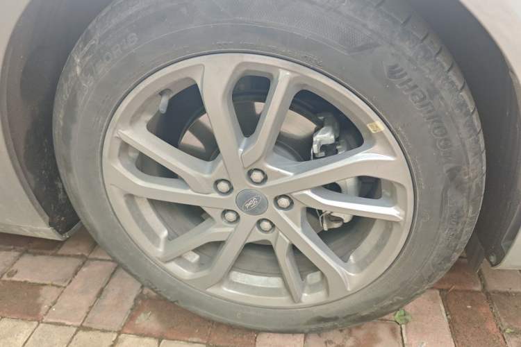 Used Ford Mondeo 2023 EcoBoost 245 Luxury Model Right Front Wheel Hub