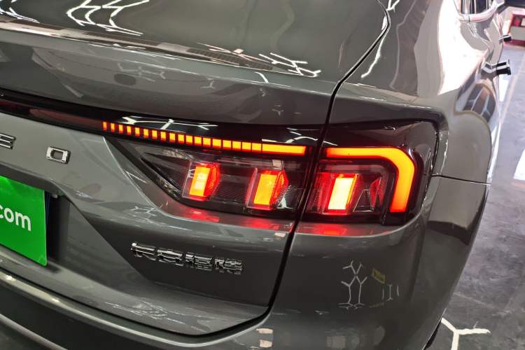 Used Ford Mondeo 2023 EcoBoost 245 Ultimate Model Right Rear Taillight