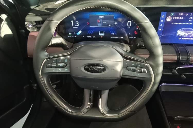 Used Ford Mondeo 2023 EcoBoost 245 Ultimate Model Steering Wheel