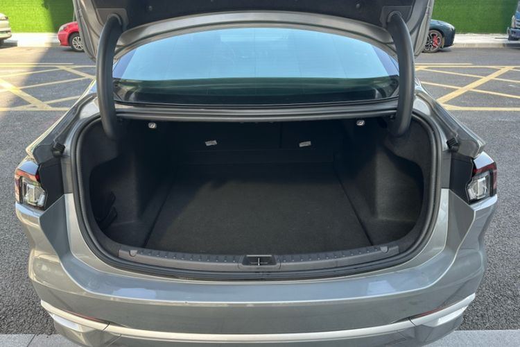 Used Ford Mondeo 2023 EcoBoost 180 Comfort Model Trunk