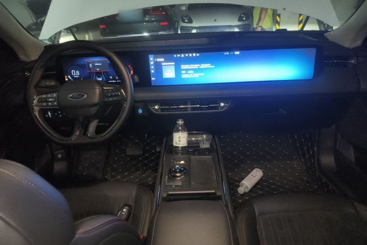 Used Ford Mondeo 2023 EcoBoost 245 Luxury Model Center Console