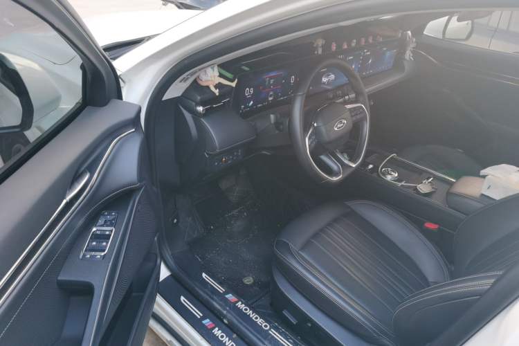 Used Ford Mondeo 2023 EcoBoost 245 Luxury Model Driver Seat