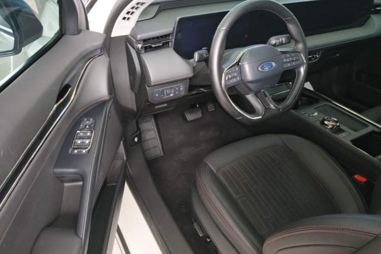 Used Ford Mondeo 2023 EcoBoost 245 Luxury Model Driver Seat