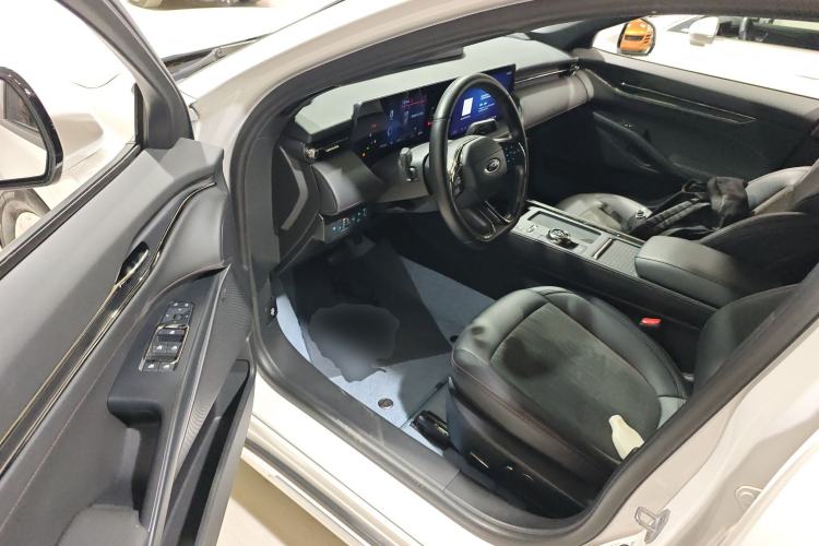 Used Ford Mondeo 2023 EcoBoost 180 Comfort Model Driver Seat