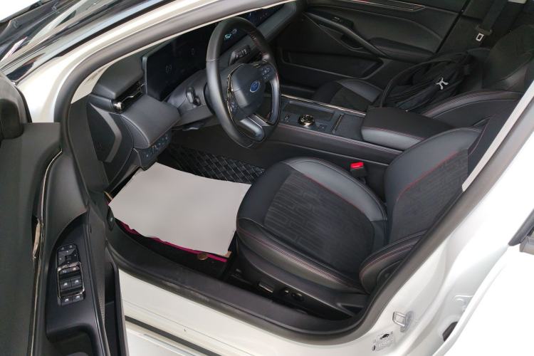 Used Ford Mondeo 2023 EcoBoost 245 Luxury Model Driver Seat