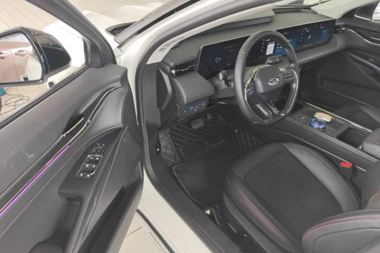 Used Ford Mondeo 2023 EcoBoost 245 Luxury Model Driver Seat