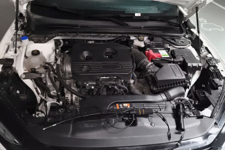 Used Ford Mondeo 2023 EcoBoost 180 Comfort Model Engine Bay