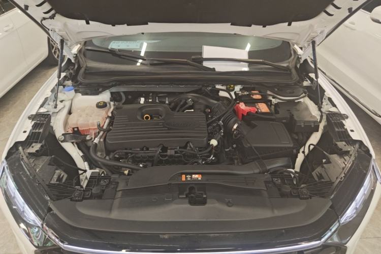 Used Ford Mondeo 2023 EcoBoost 245 Ultimate Model Engine Bay