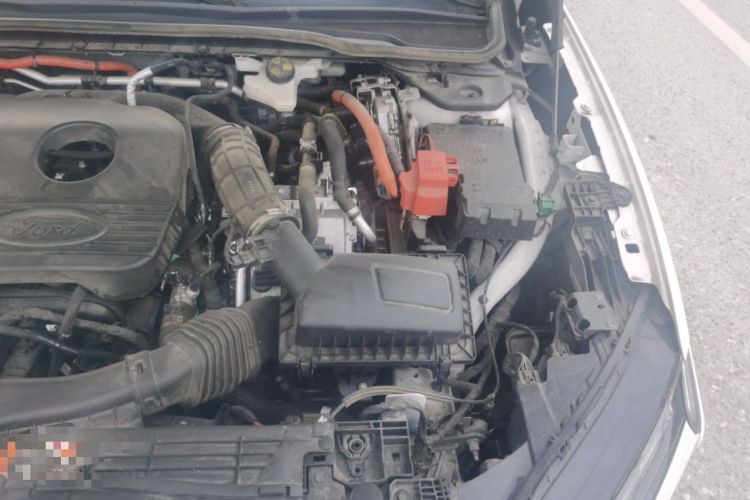 Used Ford Mondeo 2023 1.5T E-Hybrid Luxury Version Engine Bay Left