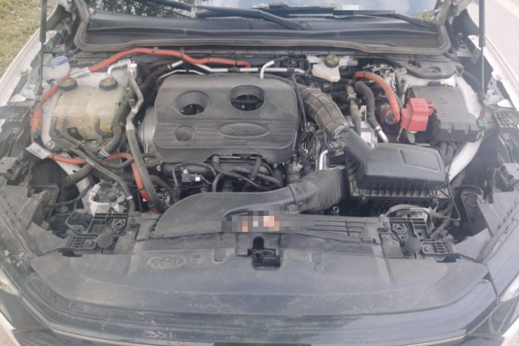 Used Ford Mondeo 2023 1.5T E-Hybrid Luxury Version Engine Bay