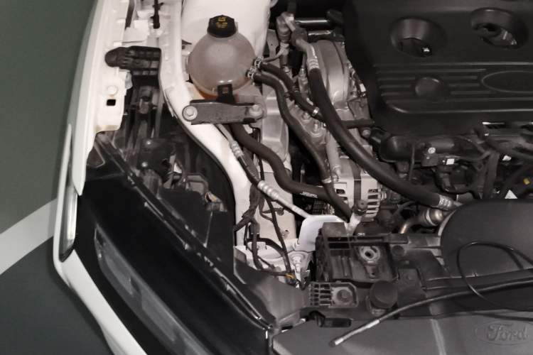Used Ford Mondeo 2023 EcoBoost 180 Comfort Model Engine Bay Right
