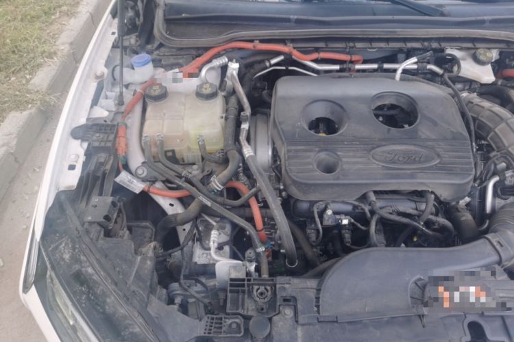 Used Ford Mondeo 2023 1.5T E-Hybrid Luxury Version Engine Bay Right