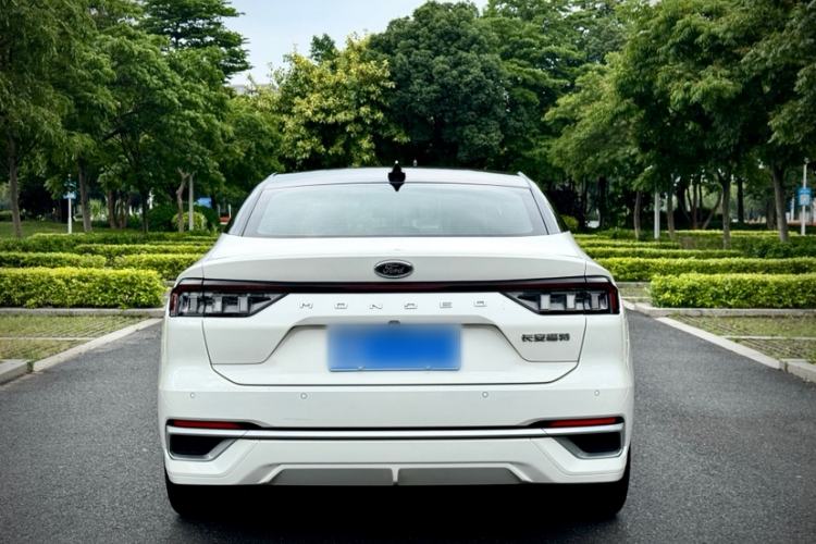 Used Ford Mondeo 2023 EcoBoost 245 Luxury Model Exterior 3