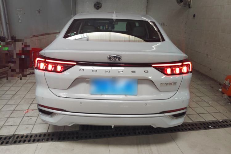 Used Ford Mondeo 2023 EcoBoost 180 Luxury Model Exterior 4
