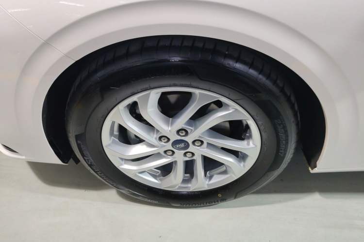 Used Ford Mondeo 2023 EcoBoost 180 Comfort Model Exterior 4