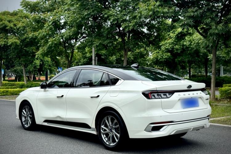Used Ford Mondeo 2023 EcoBoost 245 Luxury Model Exterior 4