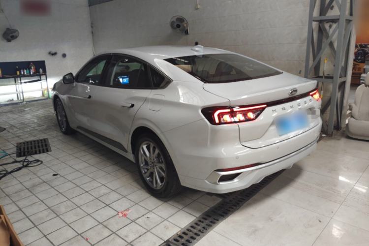 Used Ford Mondeo 2023 EcoBoost 180 Luxury Model Exterior 5